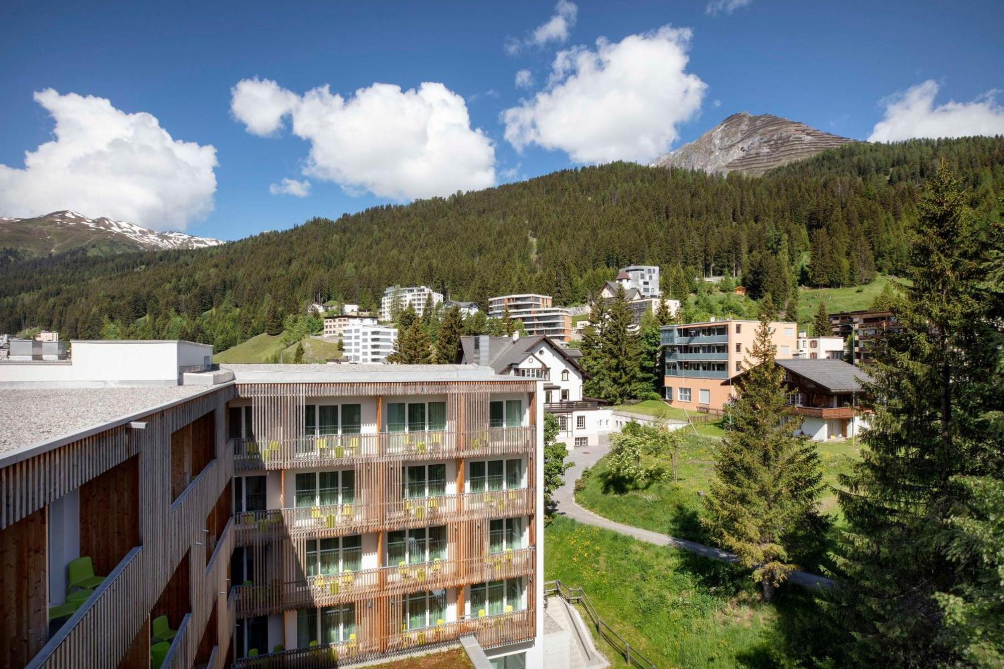 Hilton Garden Inn Davos Exterior foto