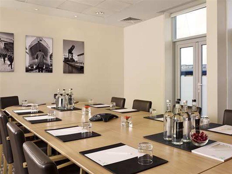 Hilton Garden Inn Davos Exterior foto